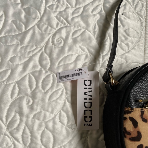 H&M - Picture 2 of 2